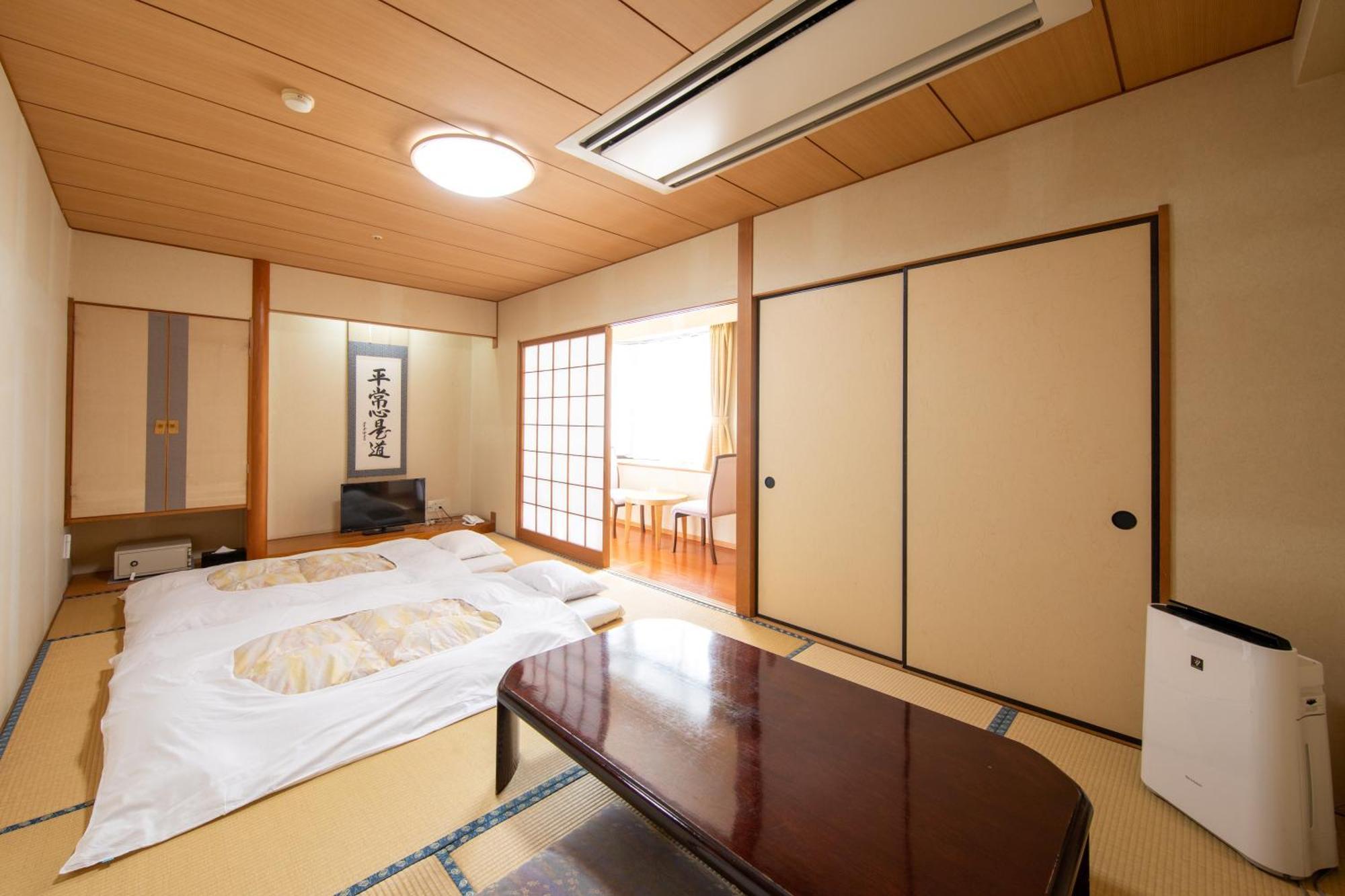 Yufuin Hotel Shuhokan Екстериор снимка